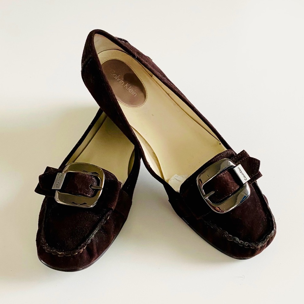 Sz 9.5 Calvin Klein suede loafers - Picture 1 of 4